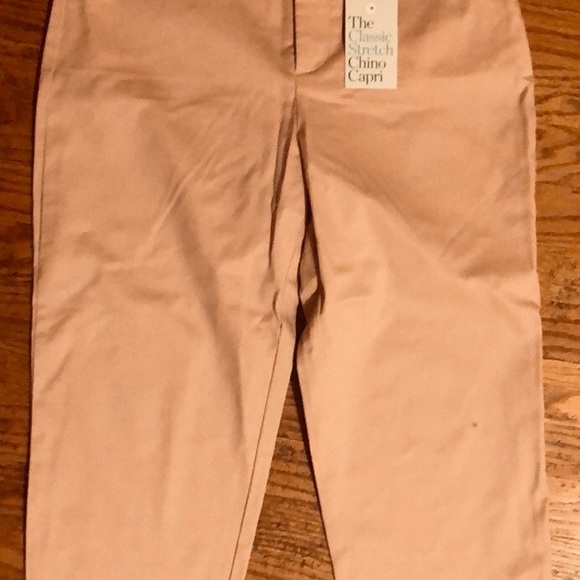 Croft & Barrow Classic Stretch Capri- Size 6 Pink - Picture 1 of 4